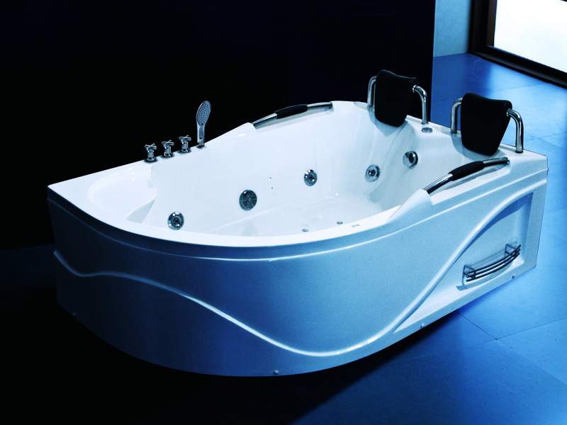 Двух местная гидромассажная ванна Sunrans SR5D011(L/R) (рис.2) Двух местная гидромассажная ванна Sunrans SR5D011(L/R) (рис.2)